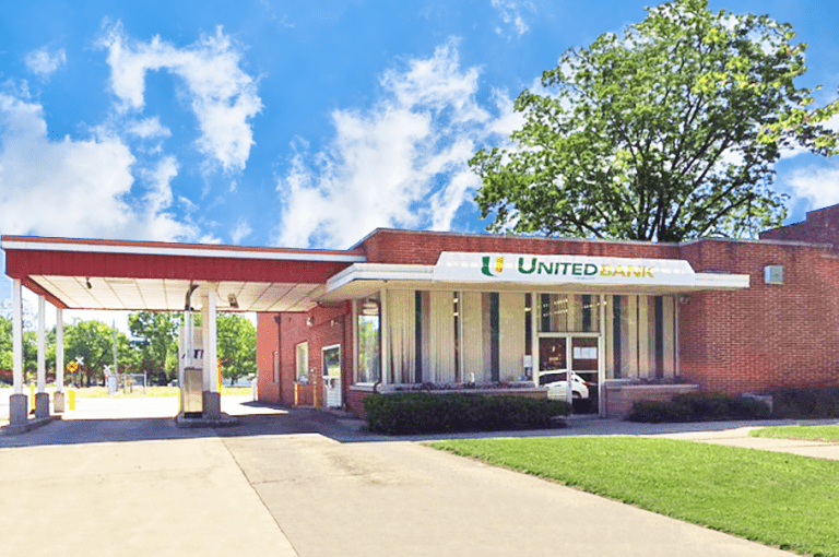 Banking Center Illinois St. Elmo Bank of St. Croix